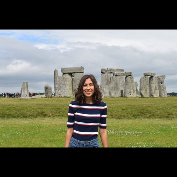 Meet your Posher, Emily - Picture 1 of 1